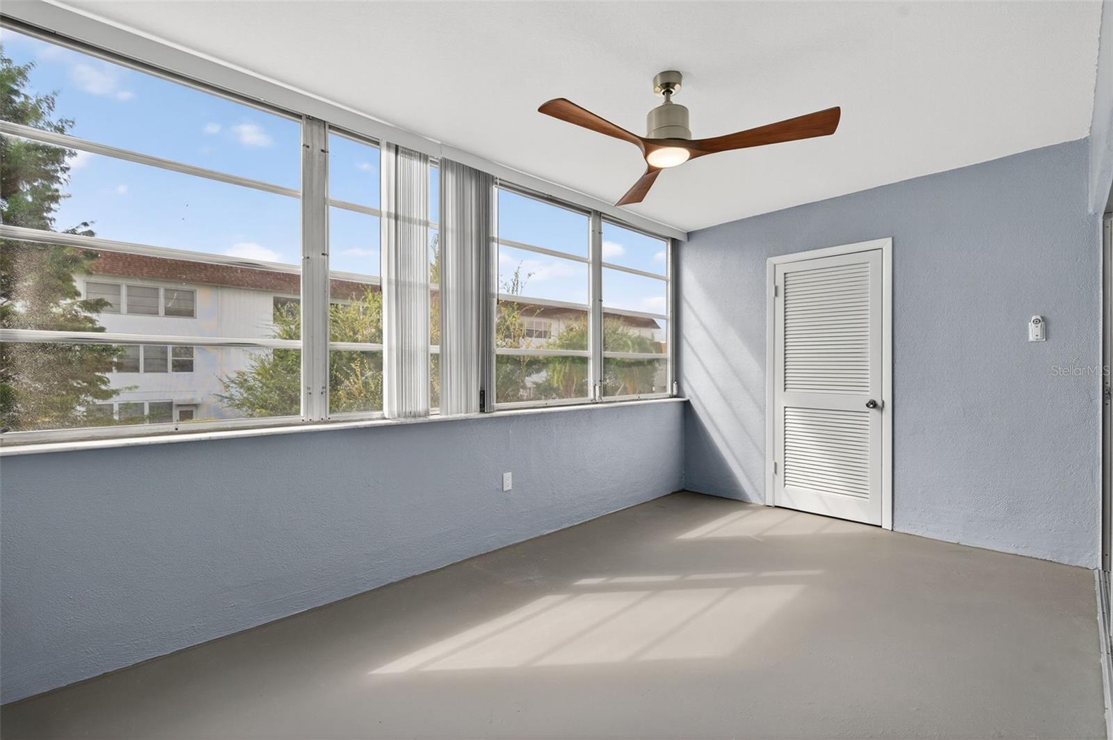 Image 33 of 48 For 5728 14th Avenue N 202b