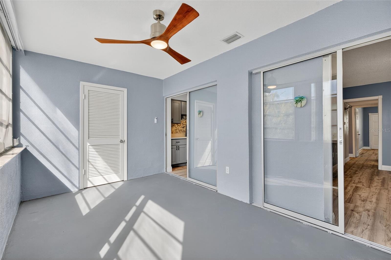 Image 34 of 48 For 5728 14th Avenue N 202b