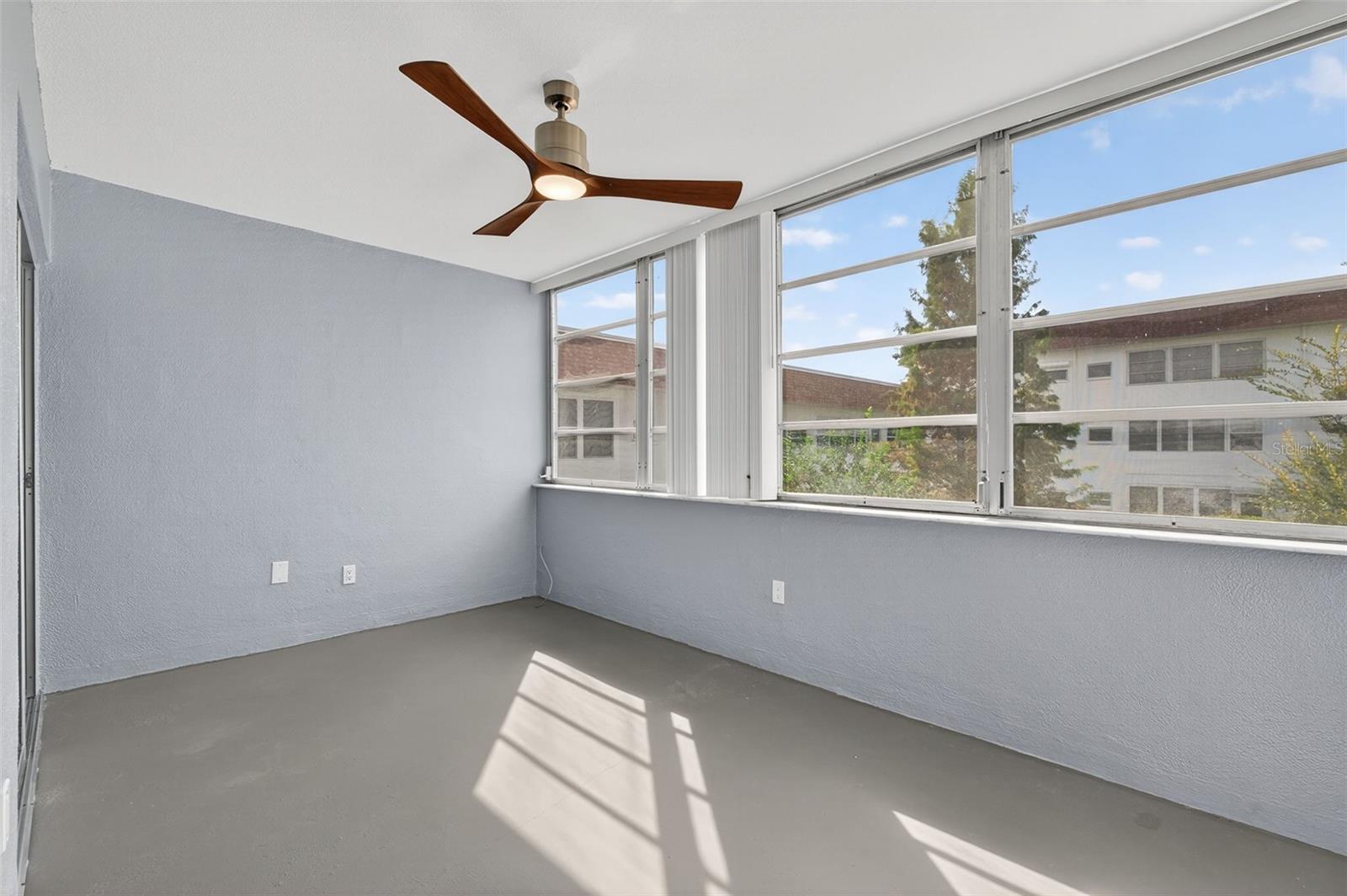 Image 36 of 48 For 5728 14th Avenue N 202b