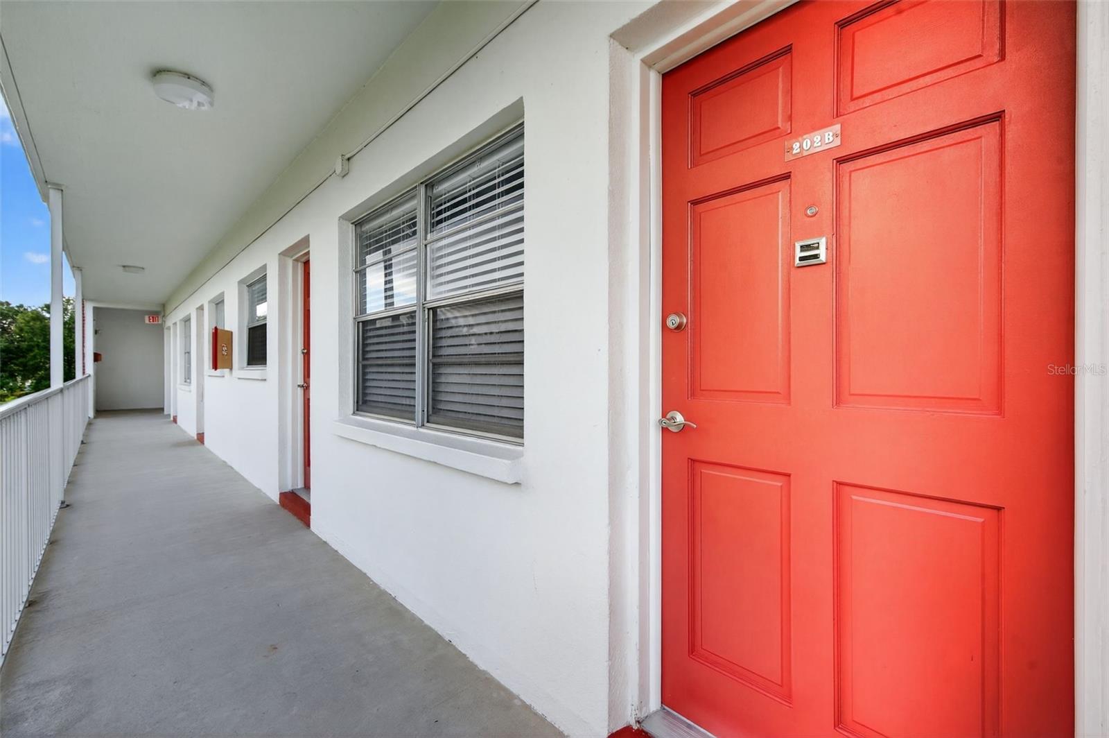 Image 5 of 48 For 5728 14th Avenue N 202b