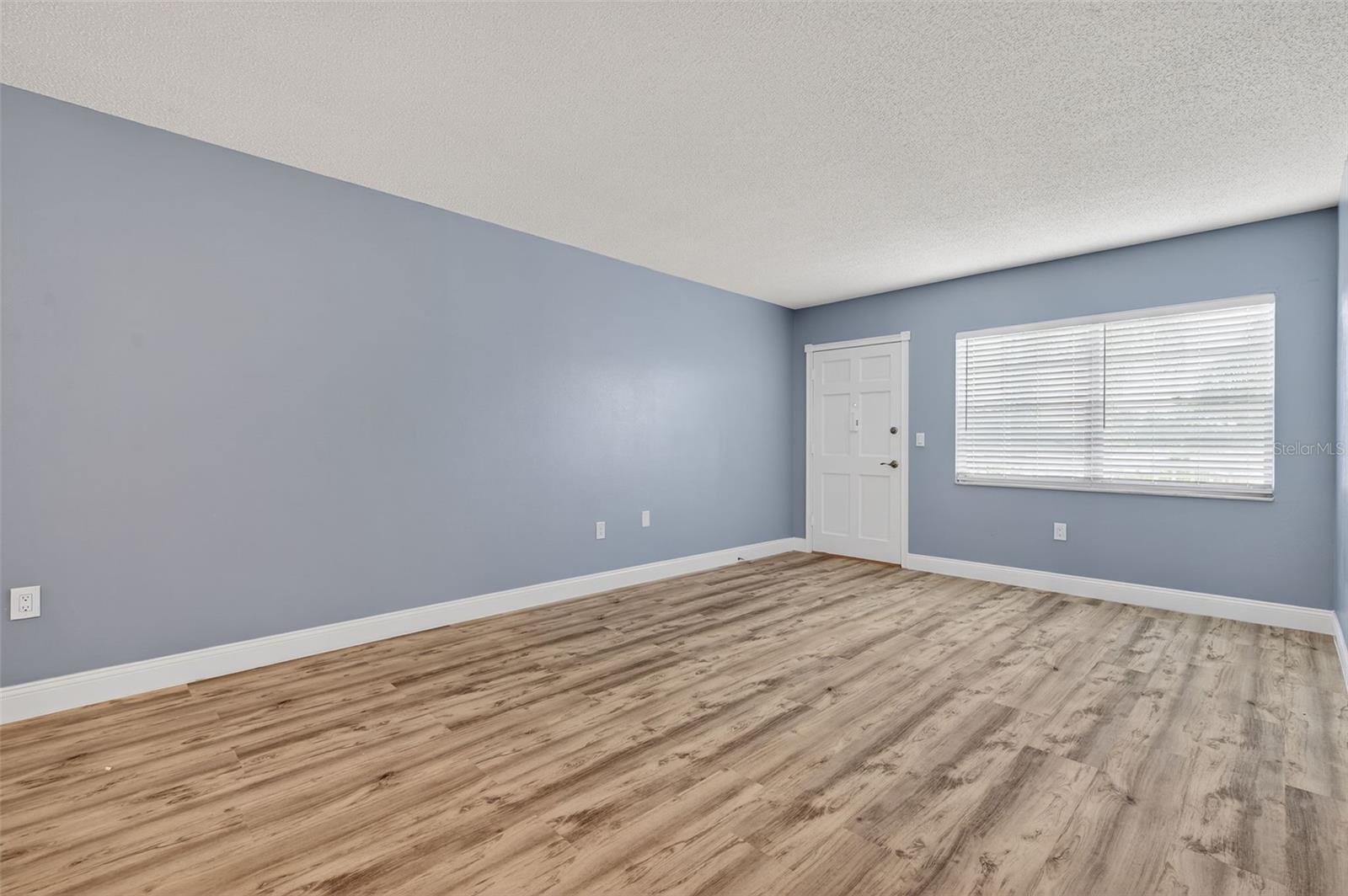 Image 9 of 48 For 5728 14th Avenue N 202b