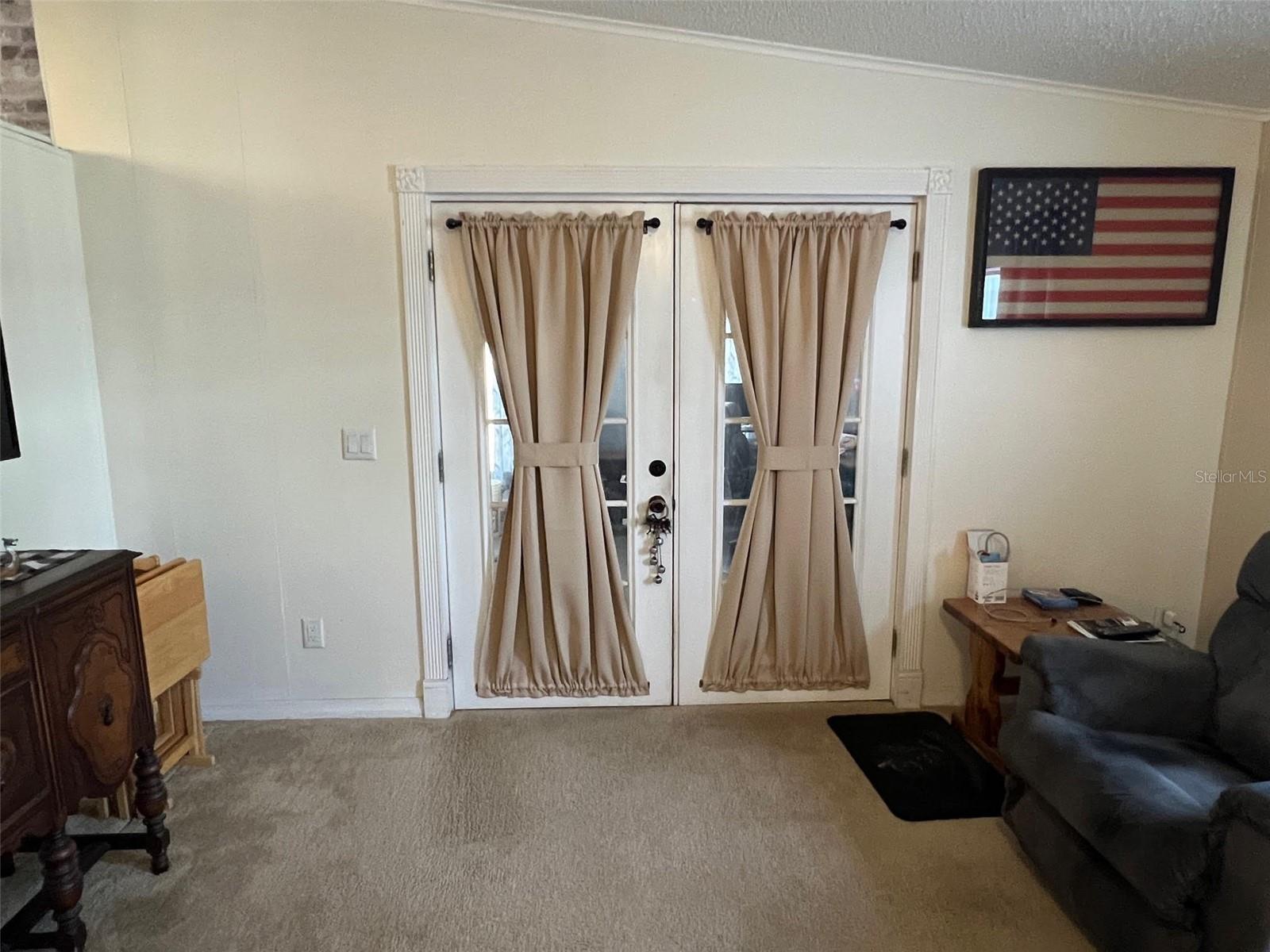 Image 13 of 35 For 1001 Starkey Road 731