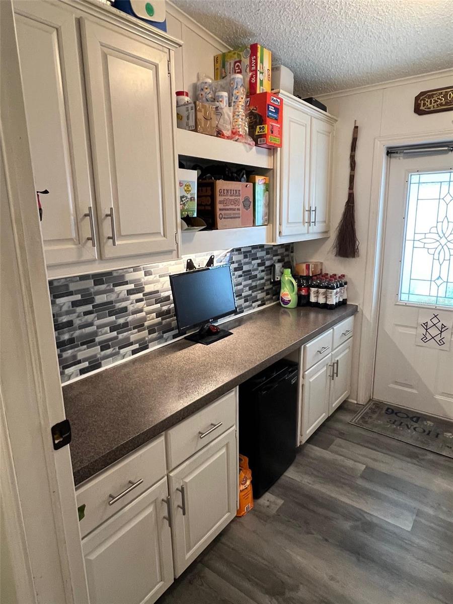 Image 18 of 35 For 1001 Starkey Road 731