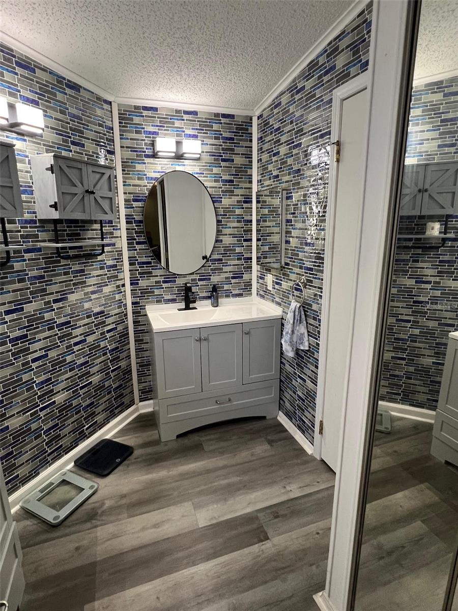 Image 24 of 35 For 1001 Starkey Road 731