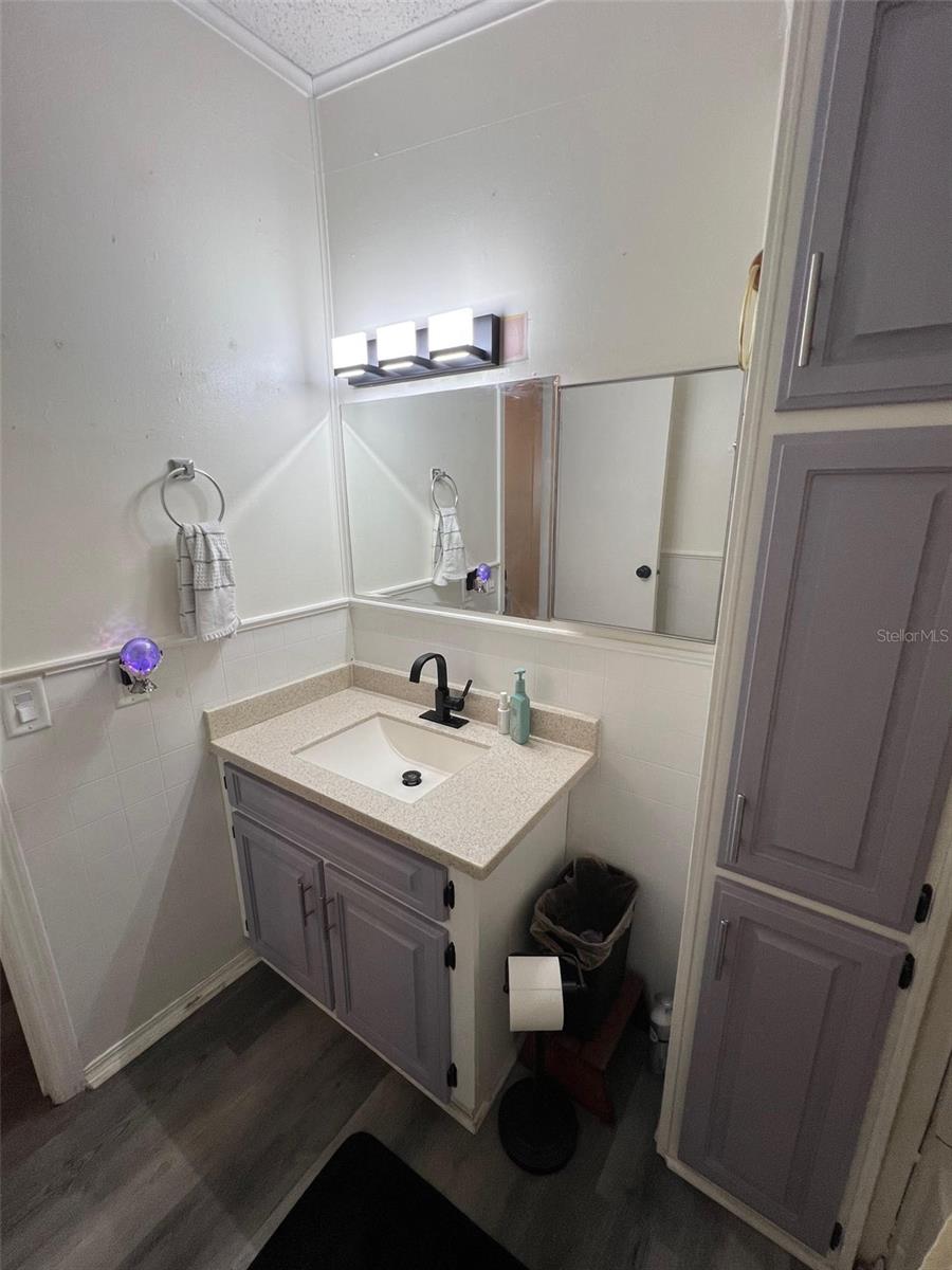 Image 34 of 35 For 1001 Starkey Road 731