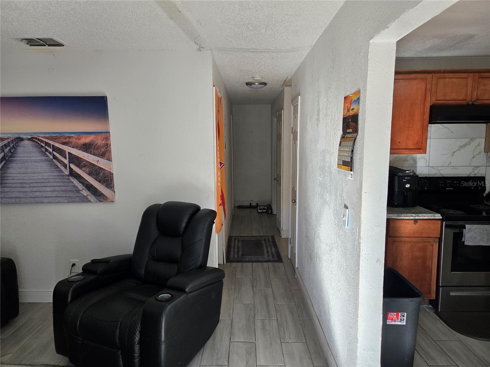 Image 21 of 22 For 2914 25th Avenue