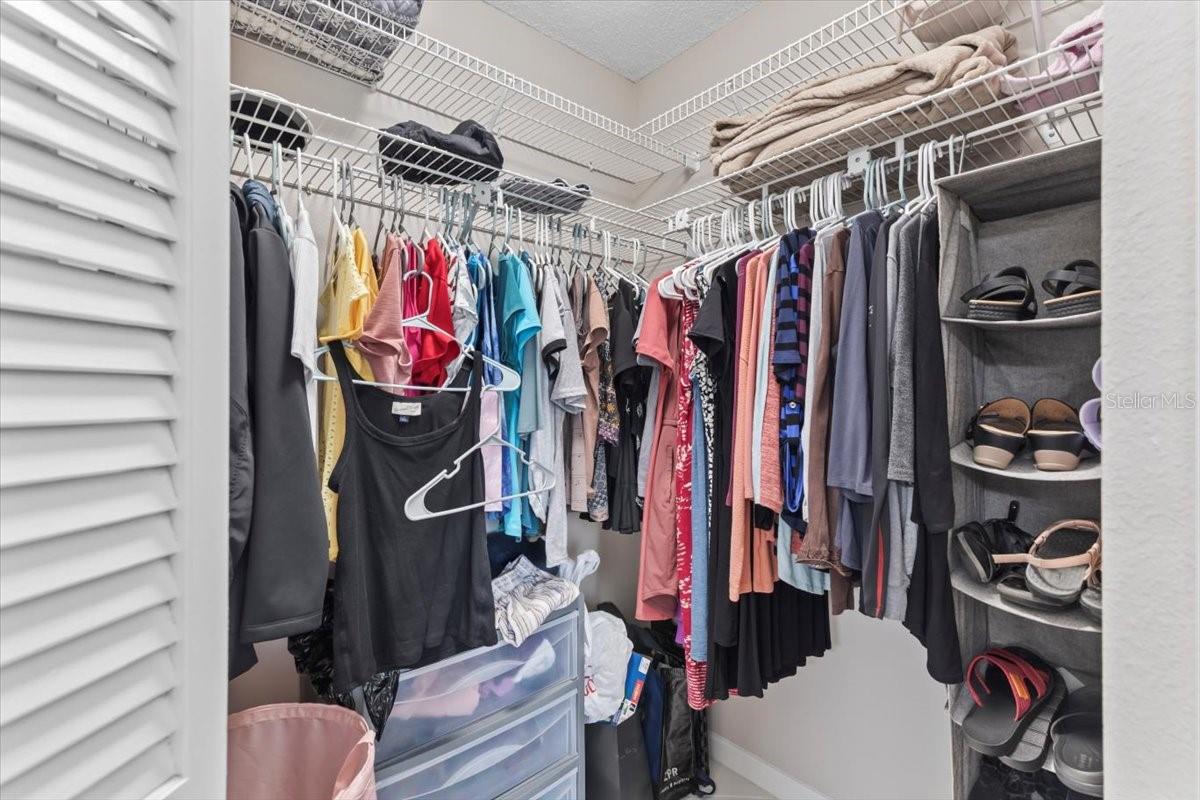 Image 31 of 47 For 22852 Fern Court