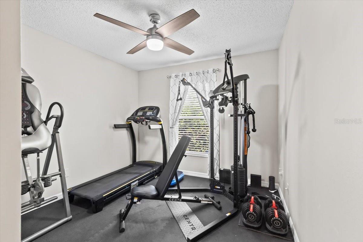 Image 38 of 47 For 22852 Fern Court