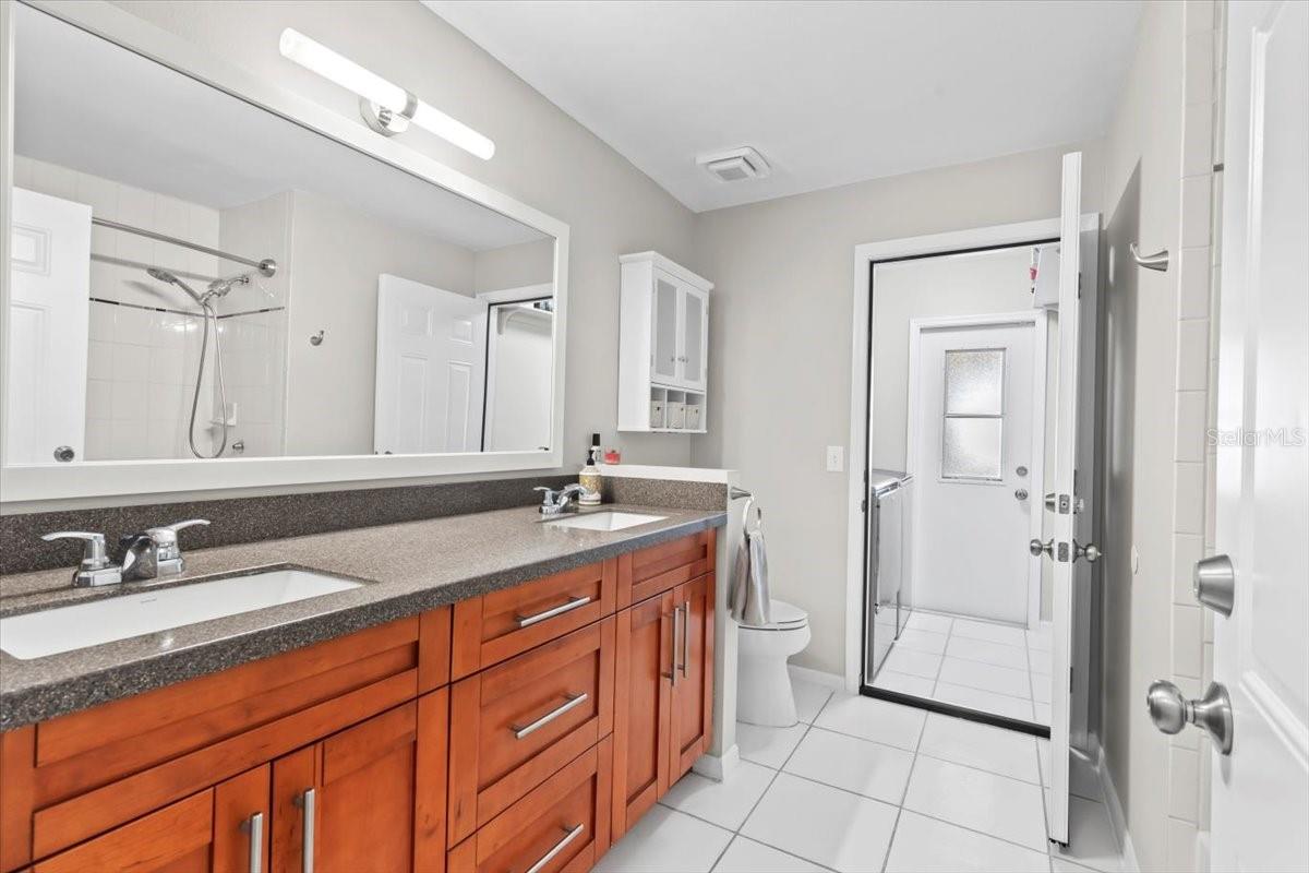 Image 43 of 47 For 22852 Fern Court