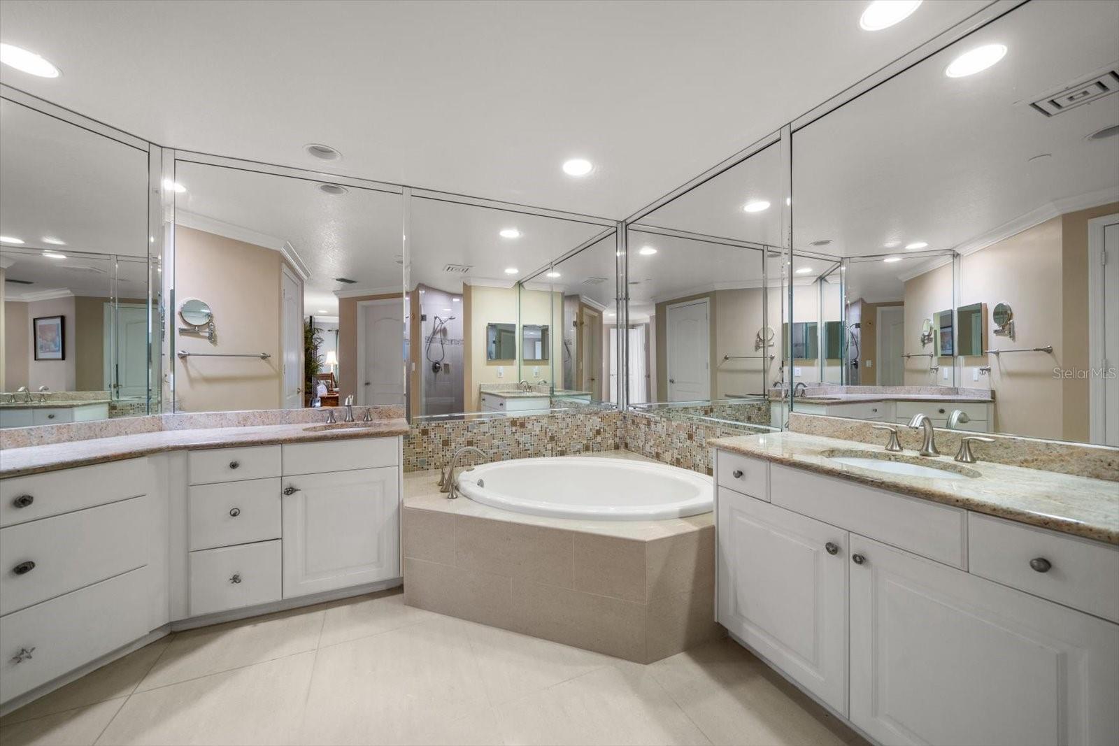 Image 12 of 76 For 1200 Gulf Boulevard 1603