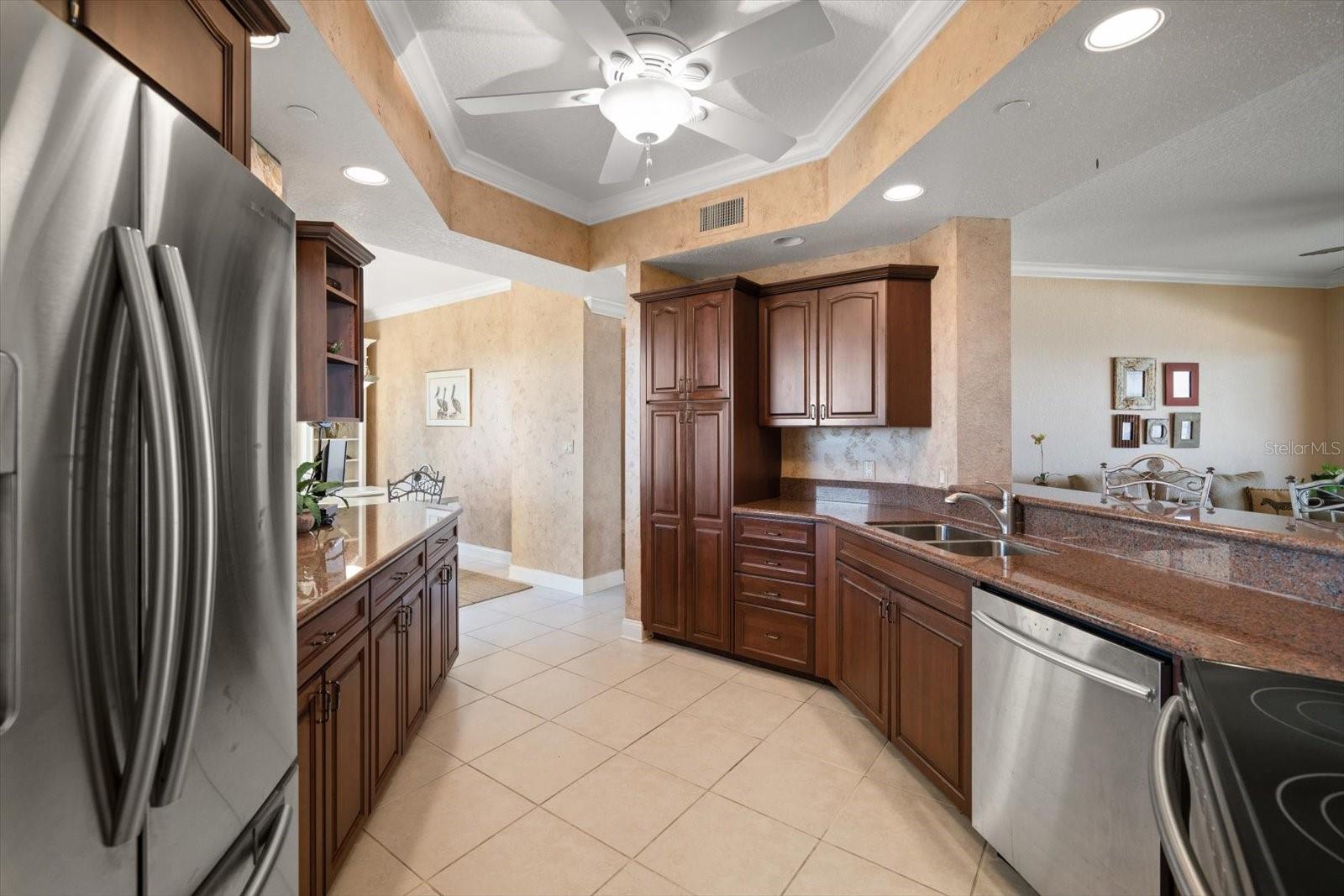 Image 28 of 76 For 1200 Gulf Boulevard 1603