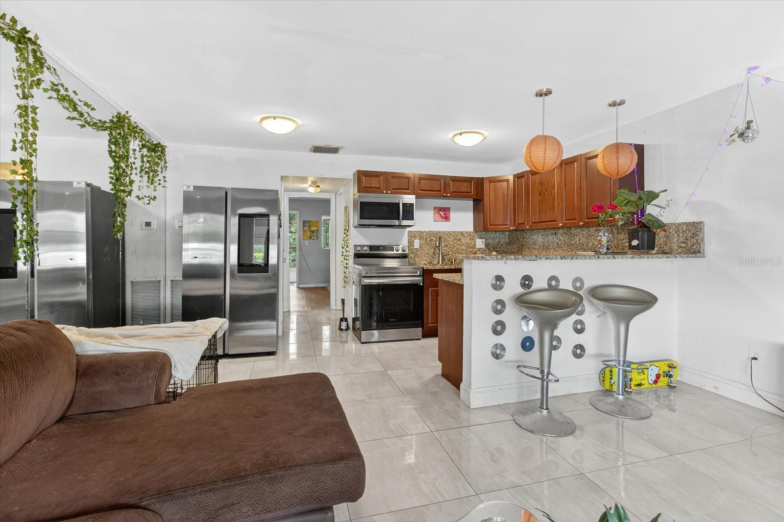 Image 13 of 77 For 224 Waverly Way 9