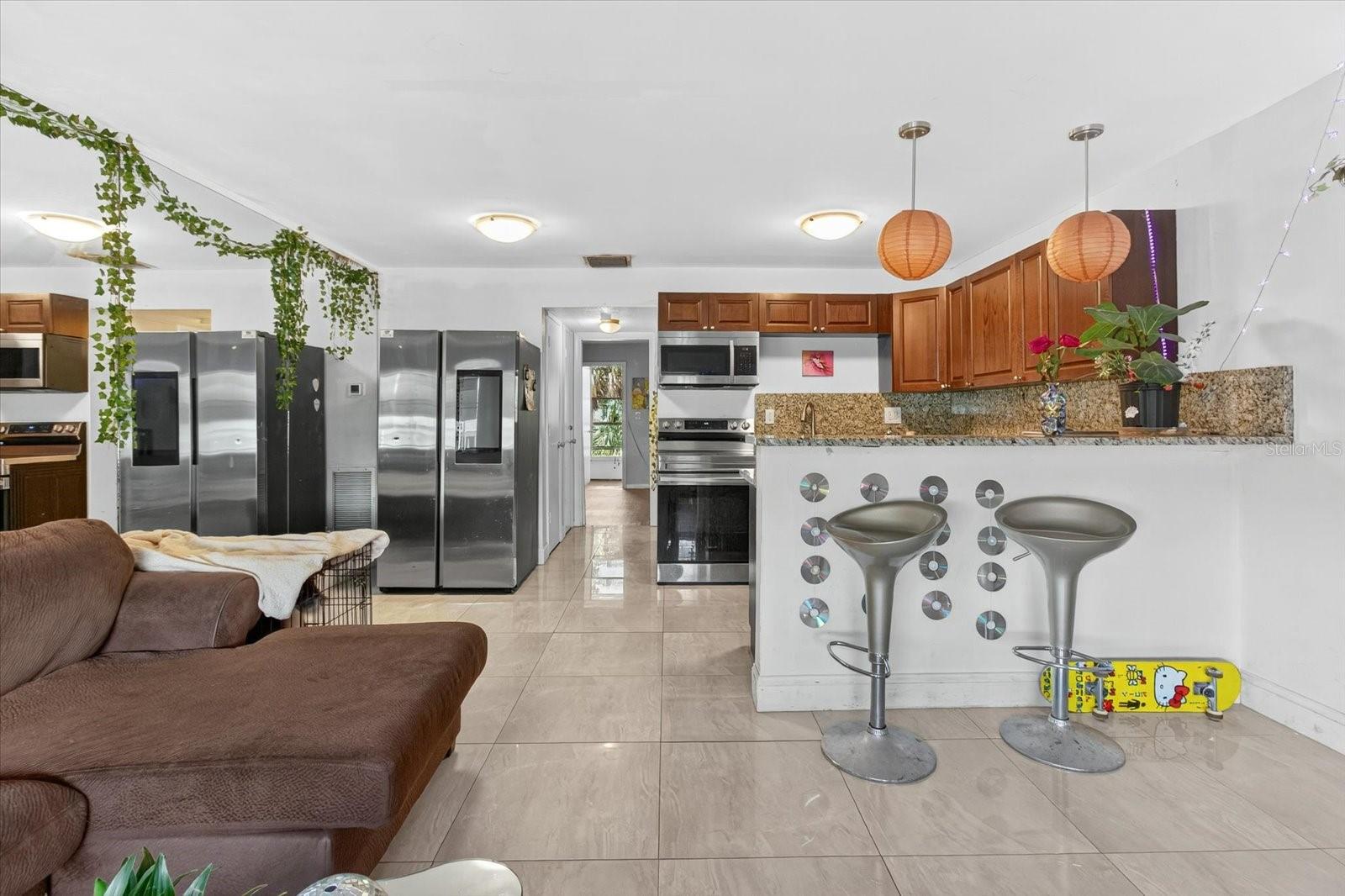 Image 15 of 77 For 224 Waverly Way 9