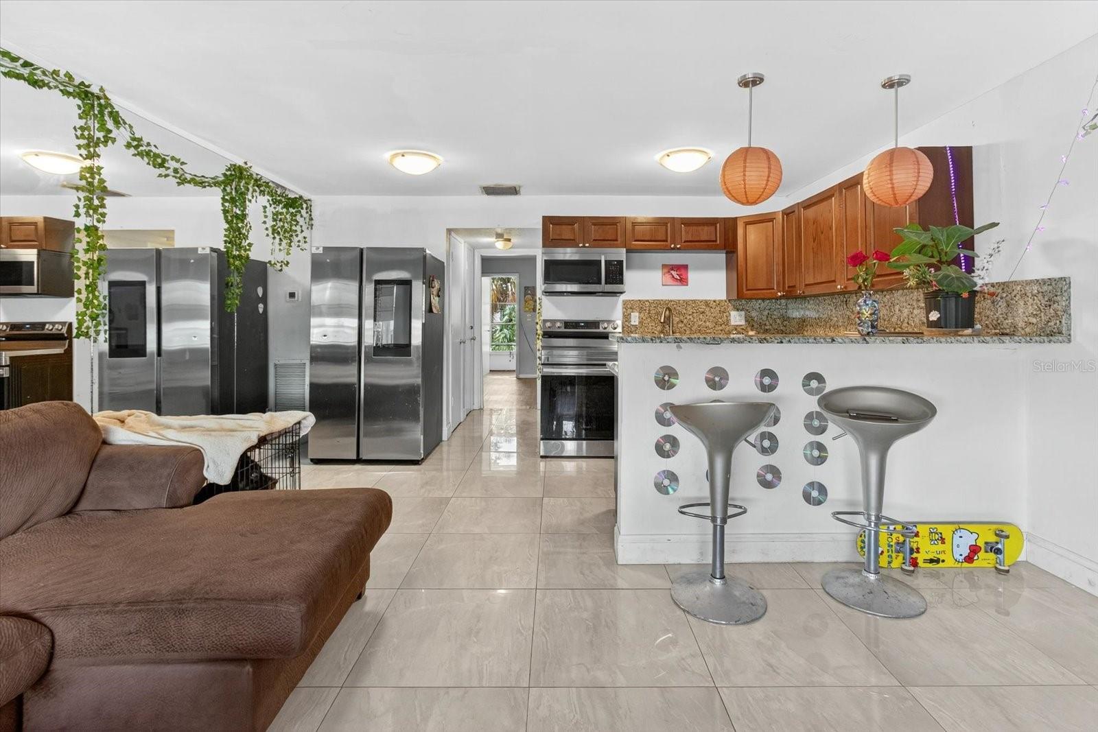 Image 20 of 77 For 224 Waverly Way 9