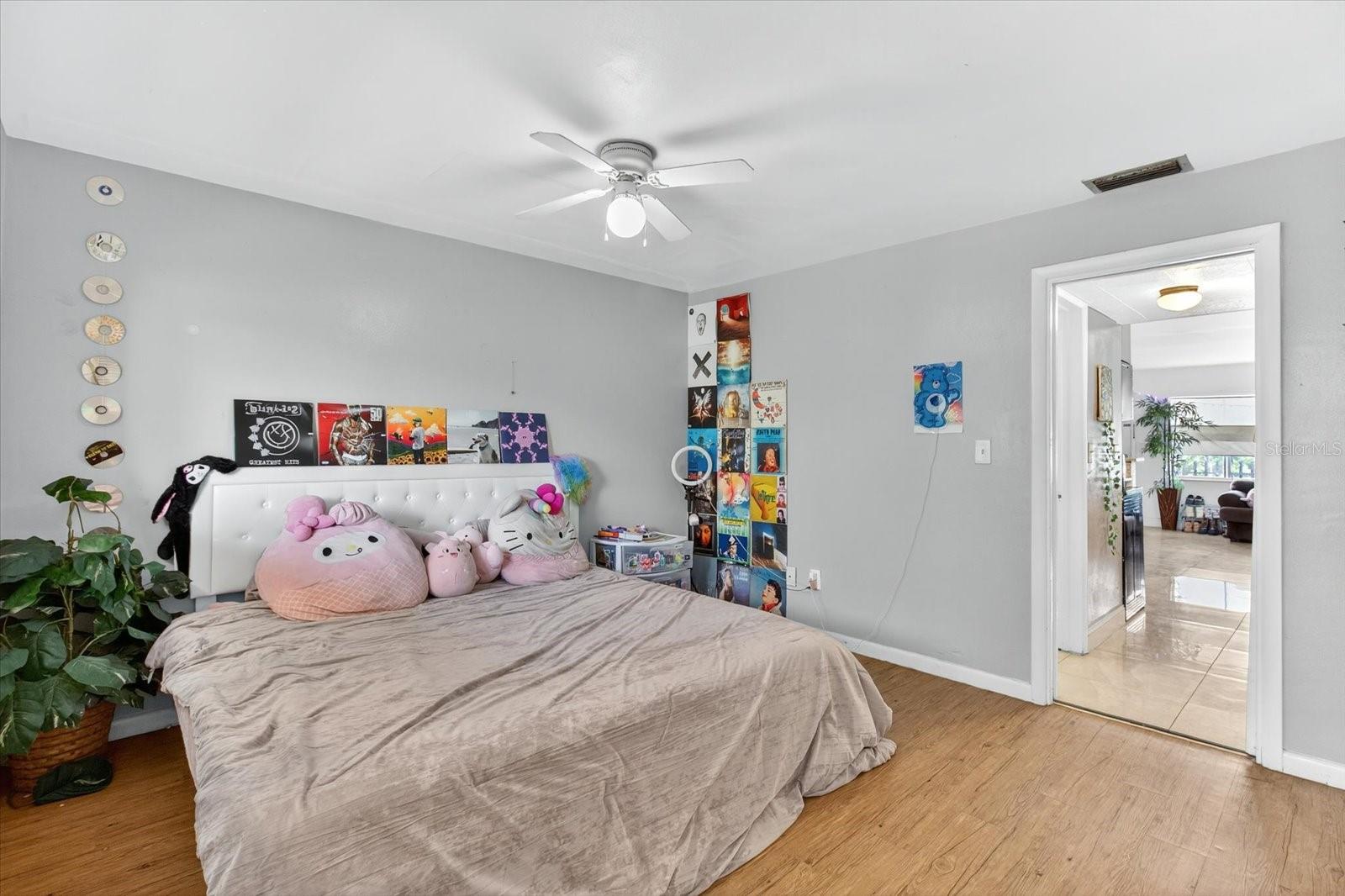 Image 43 of 77 For 224 Waverly Way 9