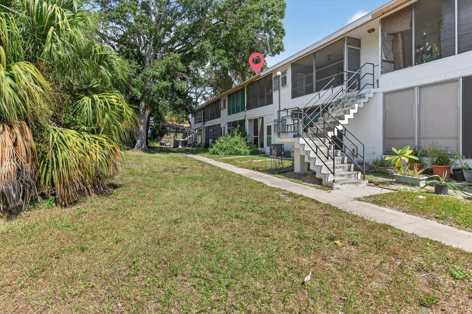 Image 50 of 77 For 224 Waverly Way 9