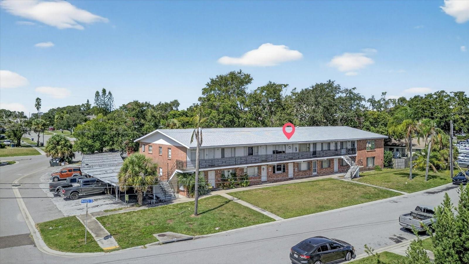 Image 6 of 77 For 224 Waverly Way 9