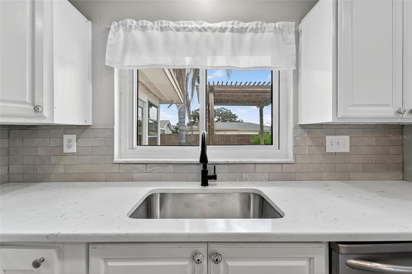 Image 11 of 46 For 2127 Scotland Drive