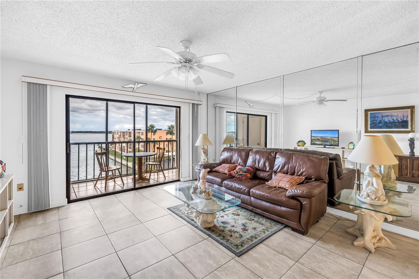 Image 12 of 29 For 7700 Sun Island Drive S 402