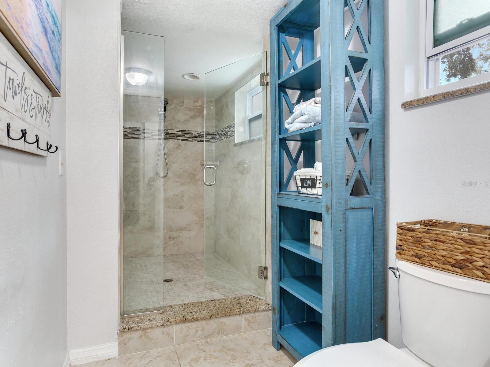 Image 33 of 49 For 70 Bay Woods Drive