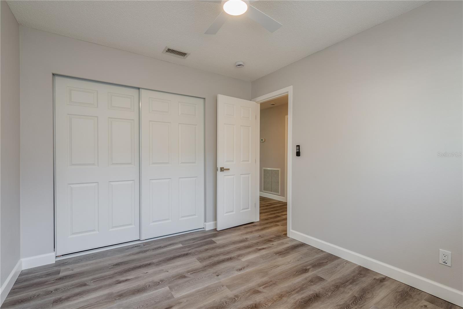 Image 28 of 42 For 5630 Venetian Boulevard Ne