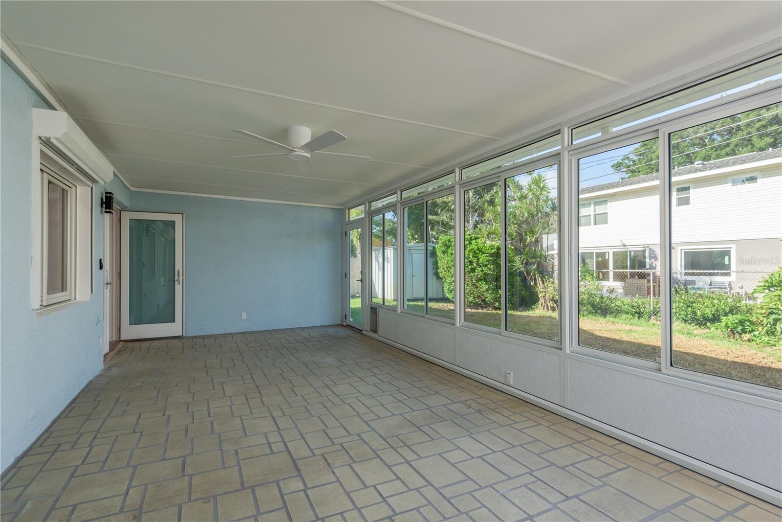 Image 29 of 42 For 5630 Venetian Boulevard Ne