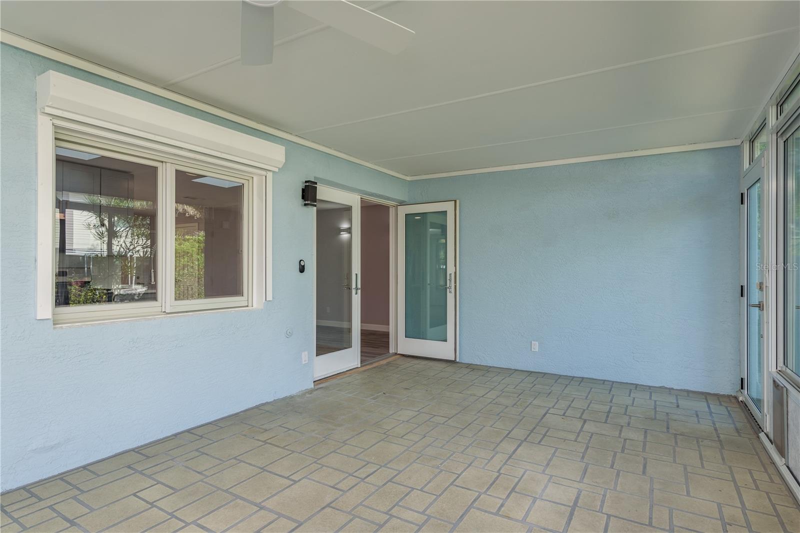 Image 30 of 42 For 5630 Venetian Boulevard Ne