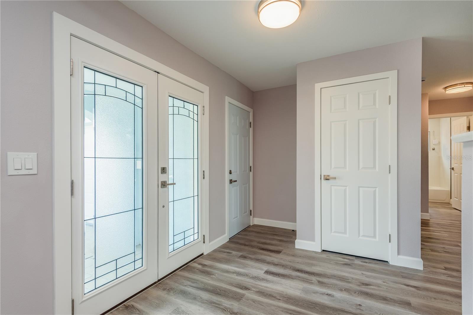 Image 9 of 42 For 5630 Venetian Boulevard Ne