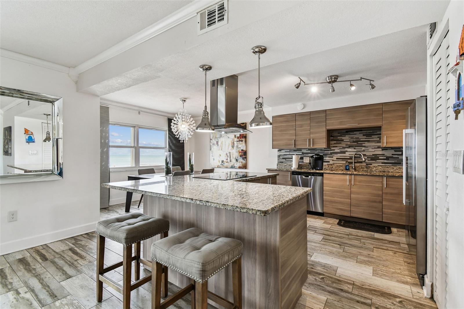 Image 15 of 76 For 5000 Gulf Boulevard 303