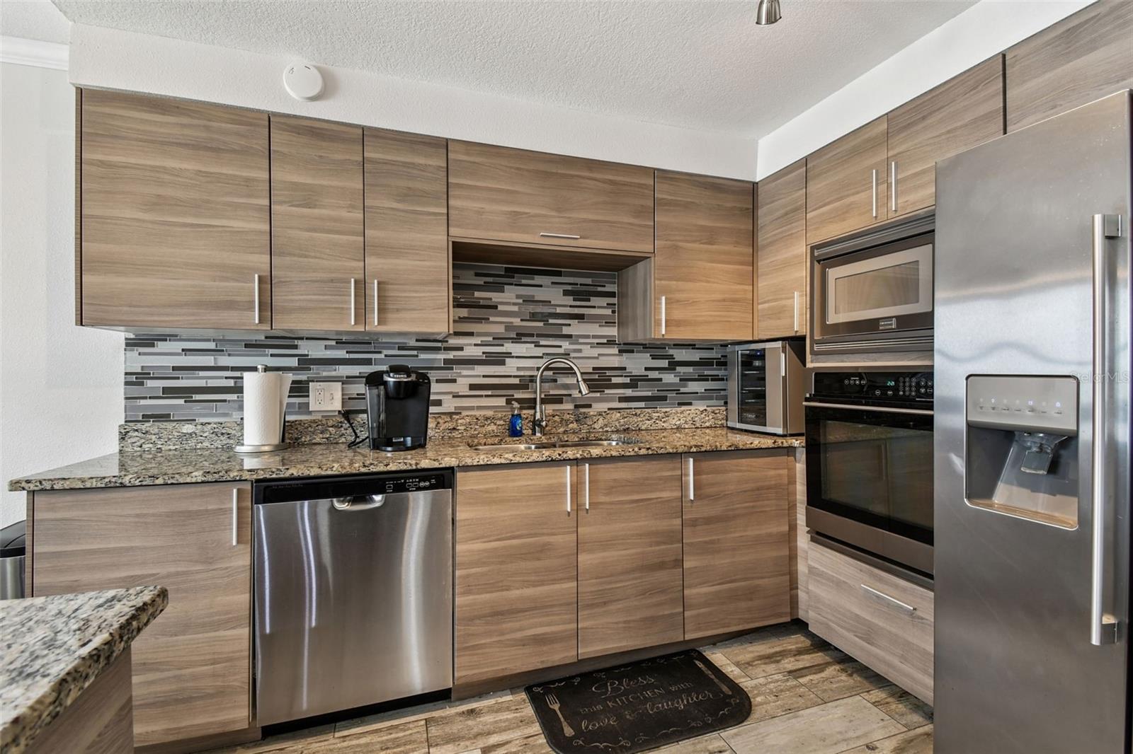 Image 19 of 76 For 5000 Gulf Boulevard 303