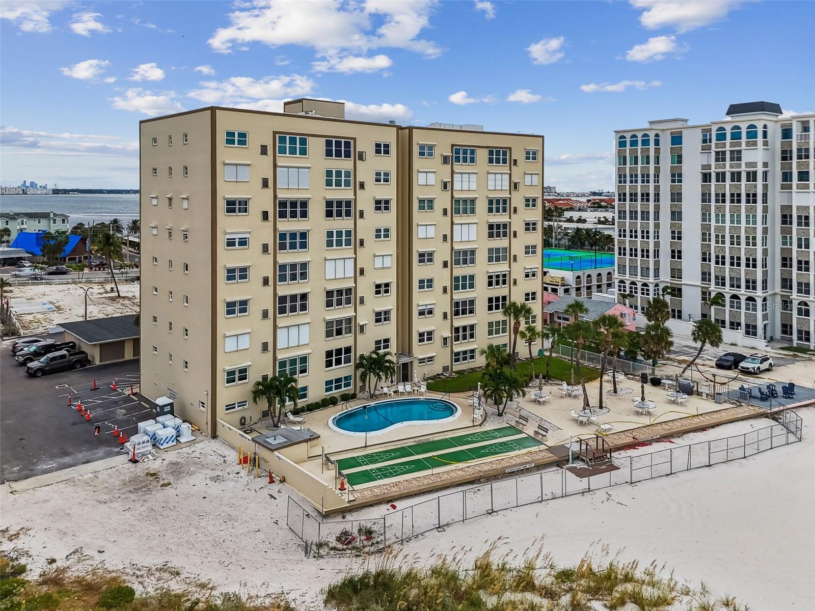 Image 63 of 76 For 5000 Gulf Boulevard 303