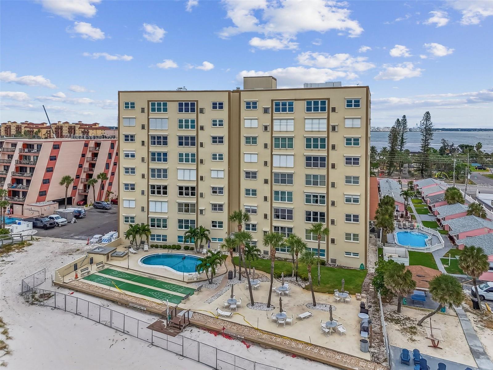Image 64 of 76 For 5000 Gulf Boulevard 303
