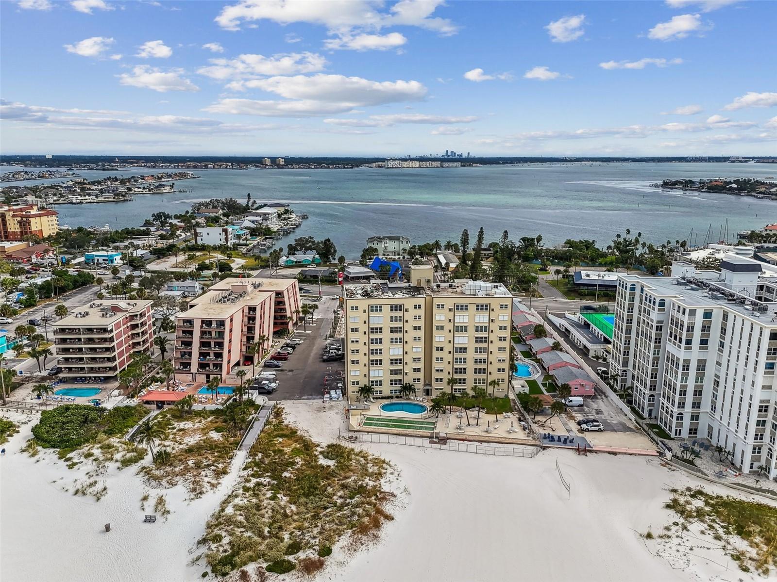Image 70 of 76 For 5000 Gulf Boulevard 303