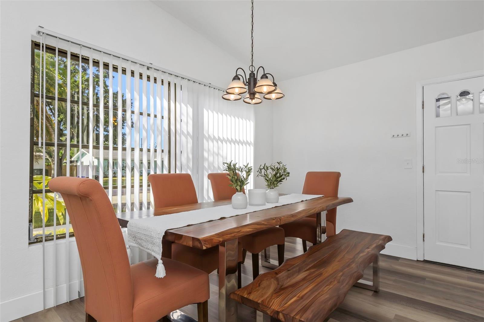 Image 10 of 44 For 676 Orangewood Drive