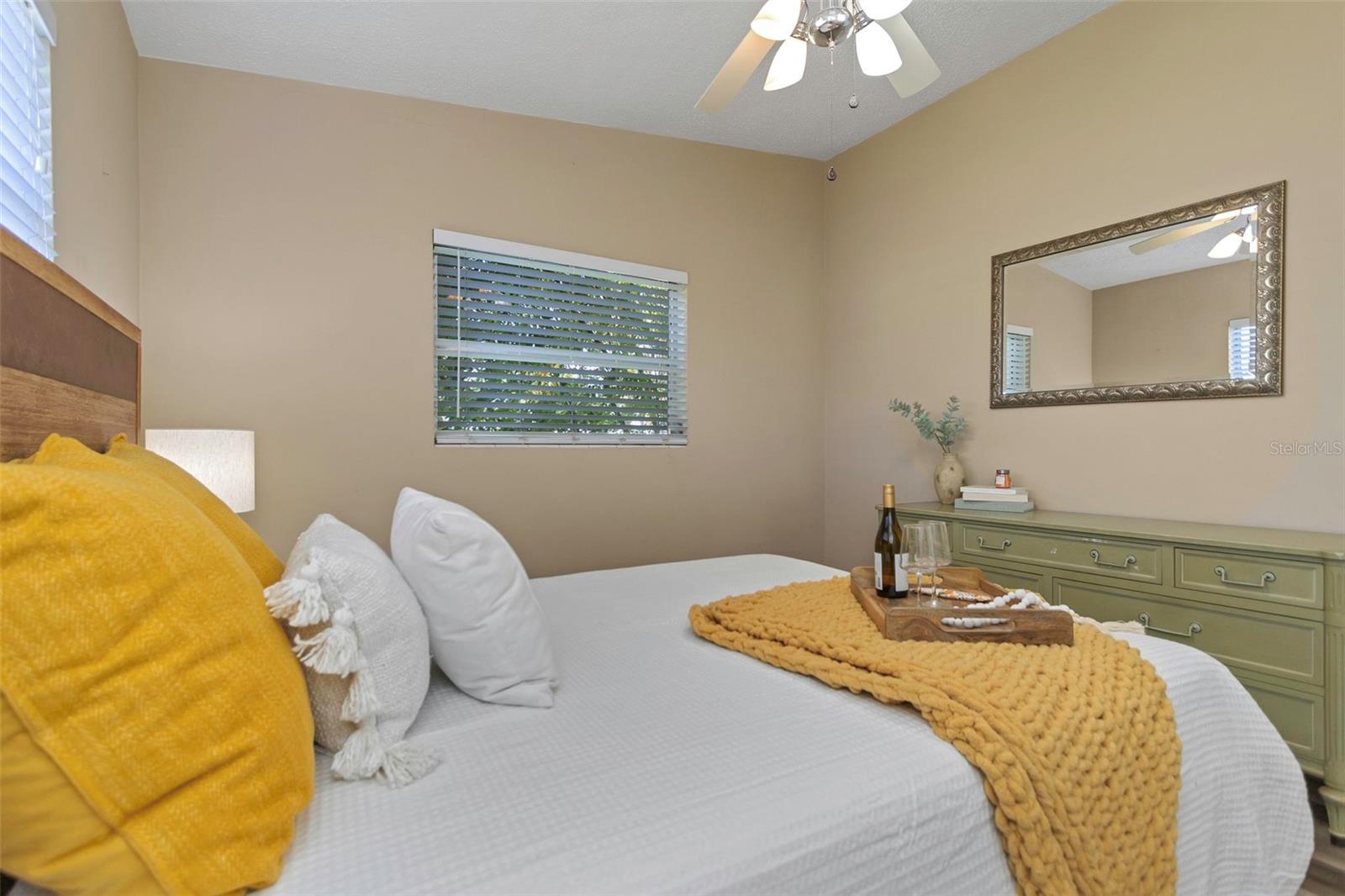 Image 25 of 44 For 676 Orangewood Drive