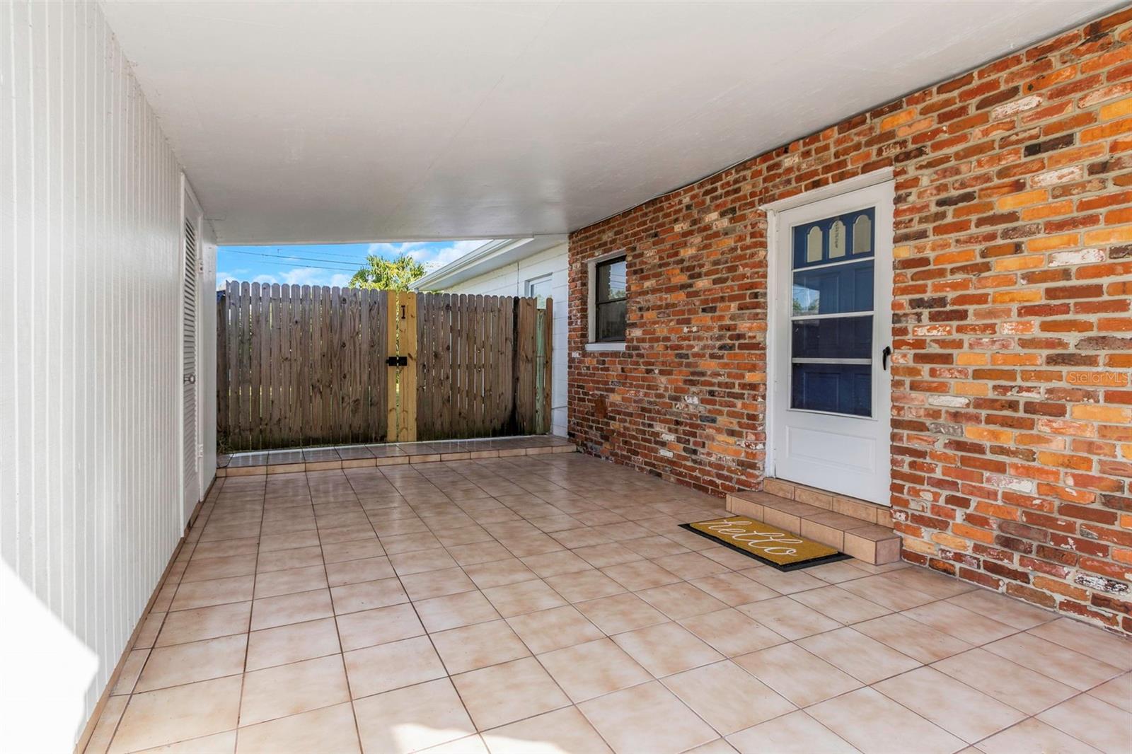 Image 36 of 44 For 676 Orangewood Drive