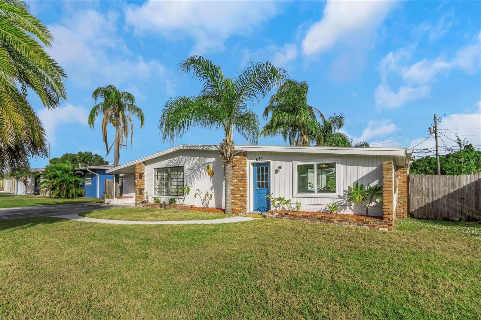 Image 5 of 44 For 676 Orangewood Drive