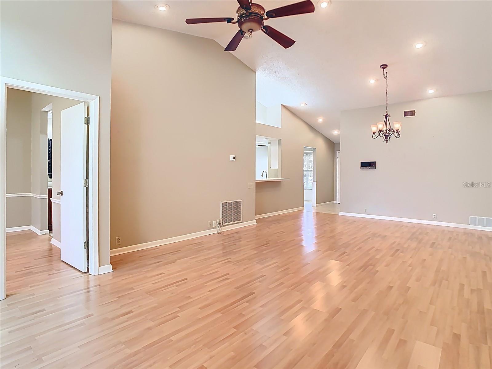 Image 10 of 34 For 4215 Edgewood Drive