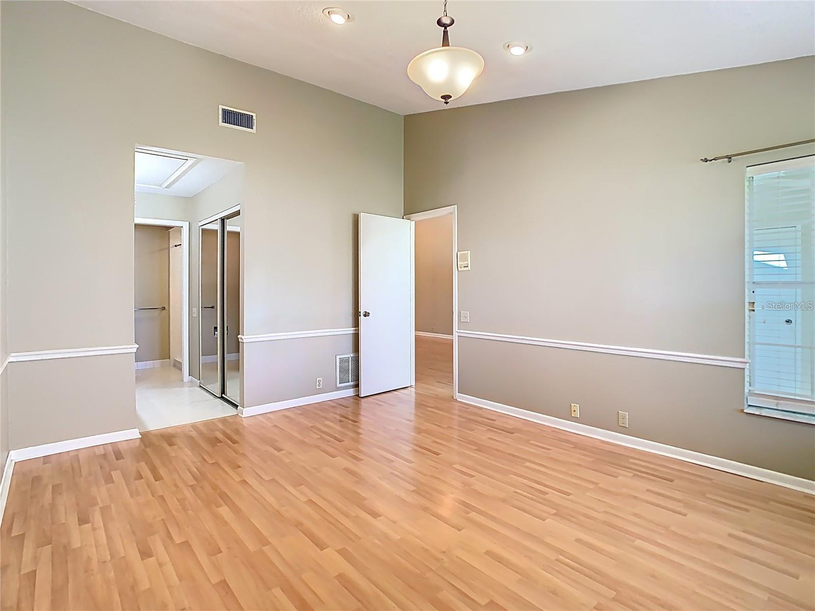 Image 18 of 34 For 4215 Edgewood Drive