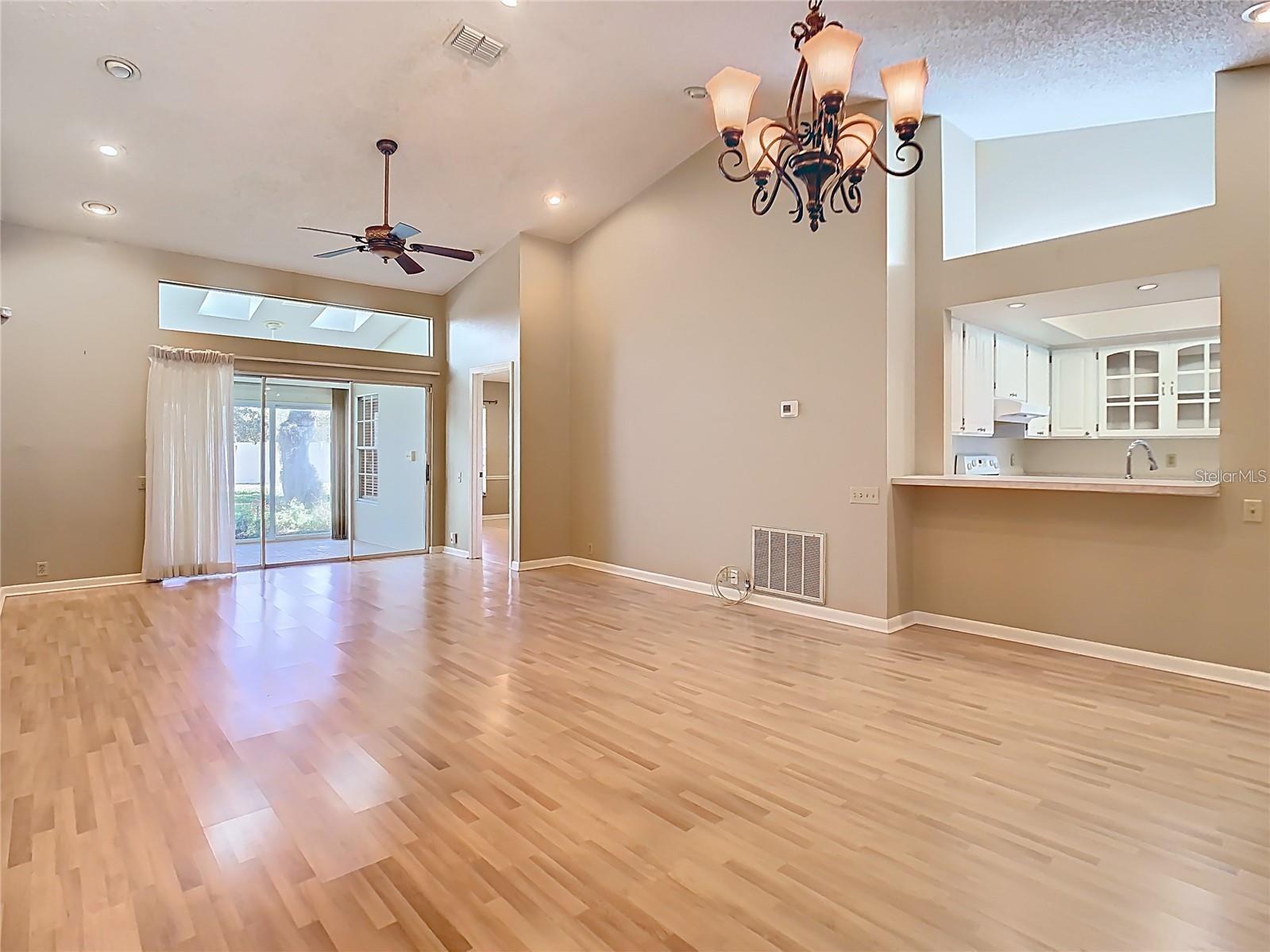 Image 7 of 34 For 4215 Edgewood Drive