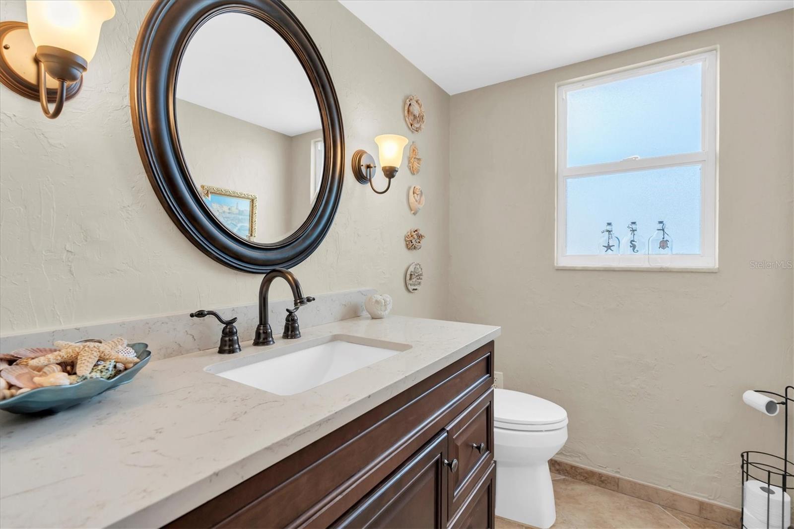 Image 24 of 40 For 5900 Leeland Street S