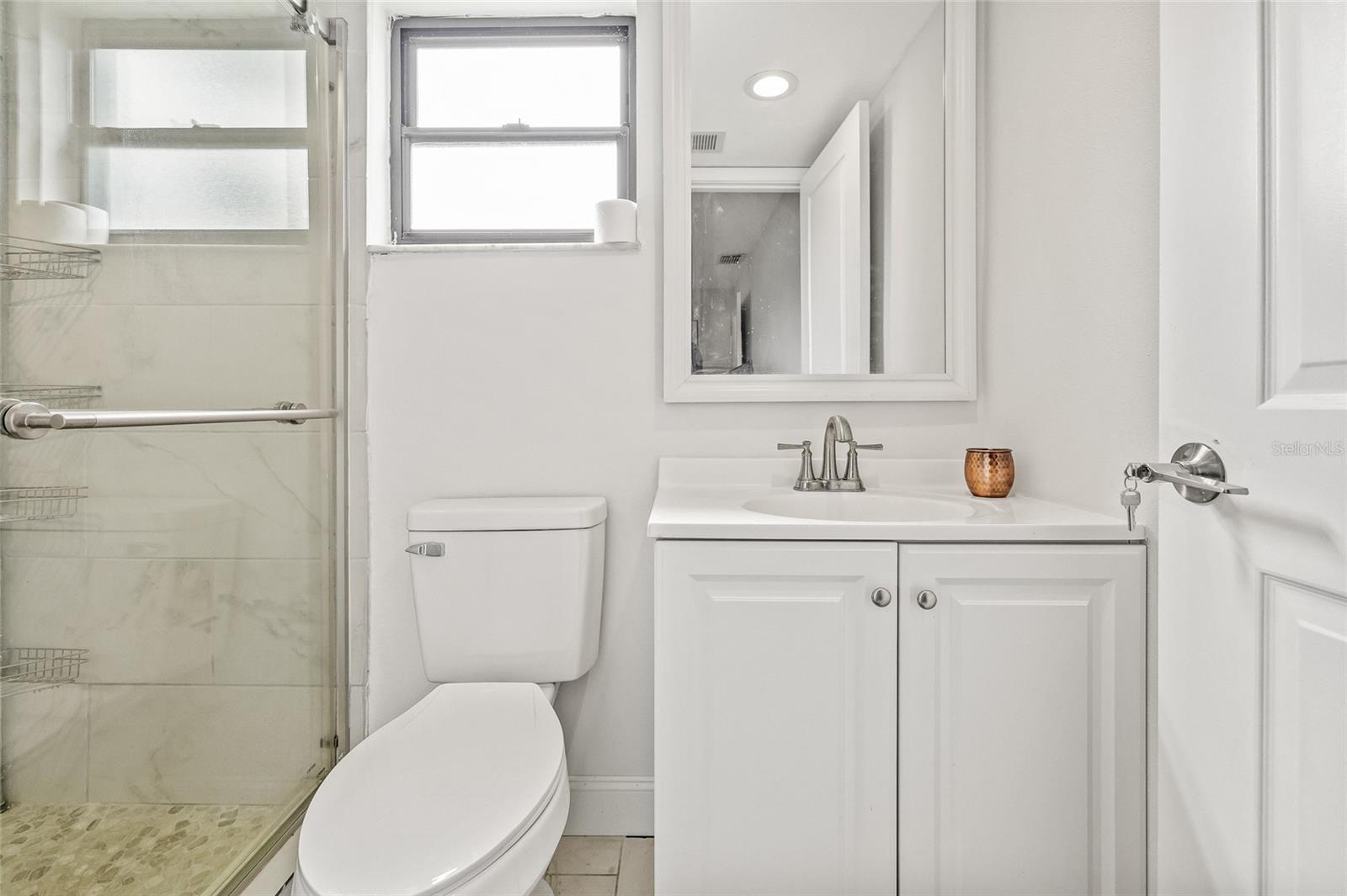 Image 12 of 24 For 5601 Denver Street Ne