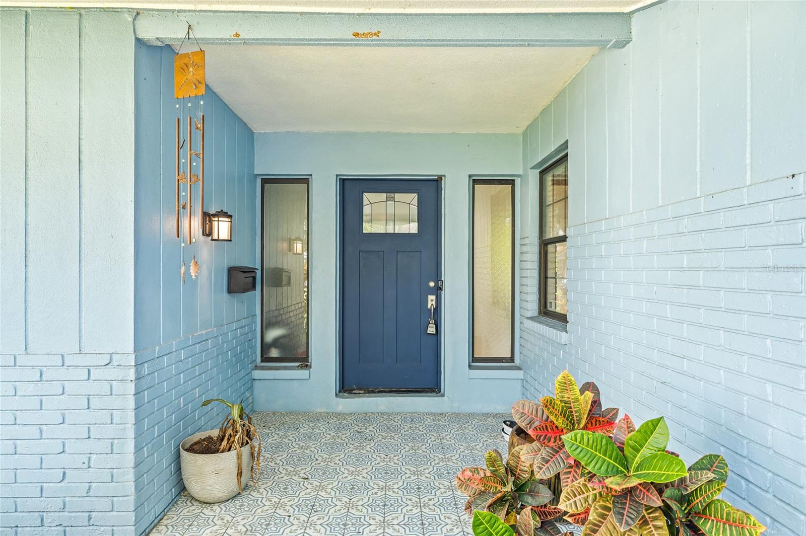 Image 2 of 24 For 5601 Denver Street Ne