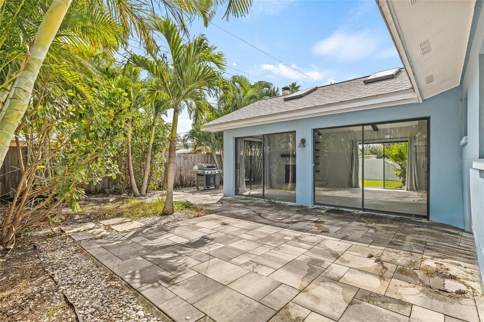 Image 20 of 24 For 5601 Denver Street Ne