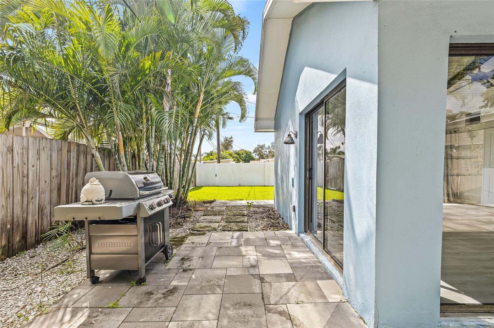 Image 21 of 24 For 5601 Denver Street Ne