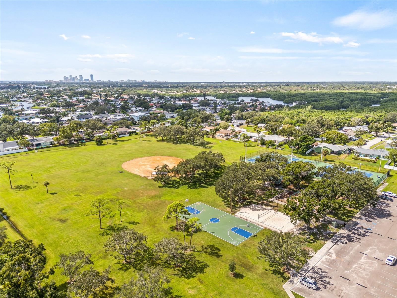 Image 24 of 24 For 5601 Denver Street Ne