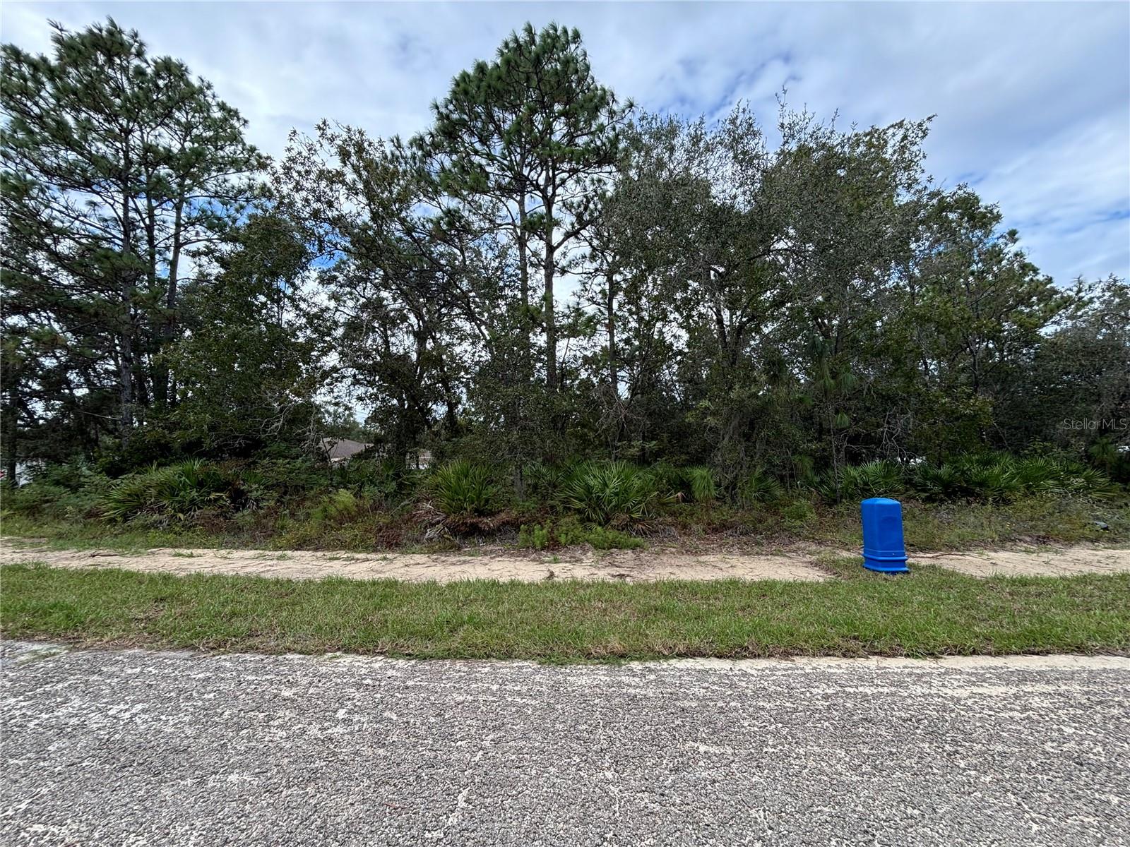 Image 4 of 4 For 1887 Hialeah Drive
