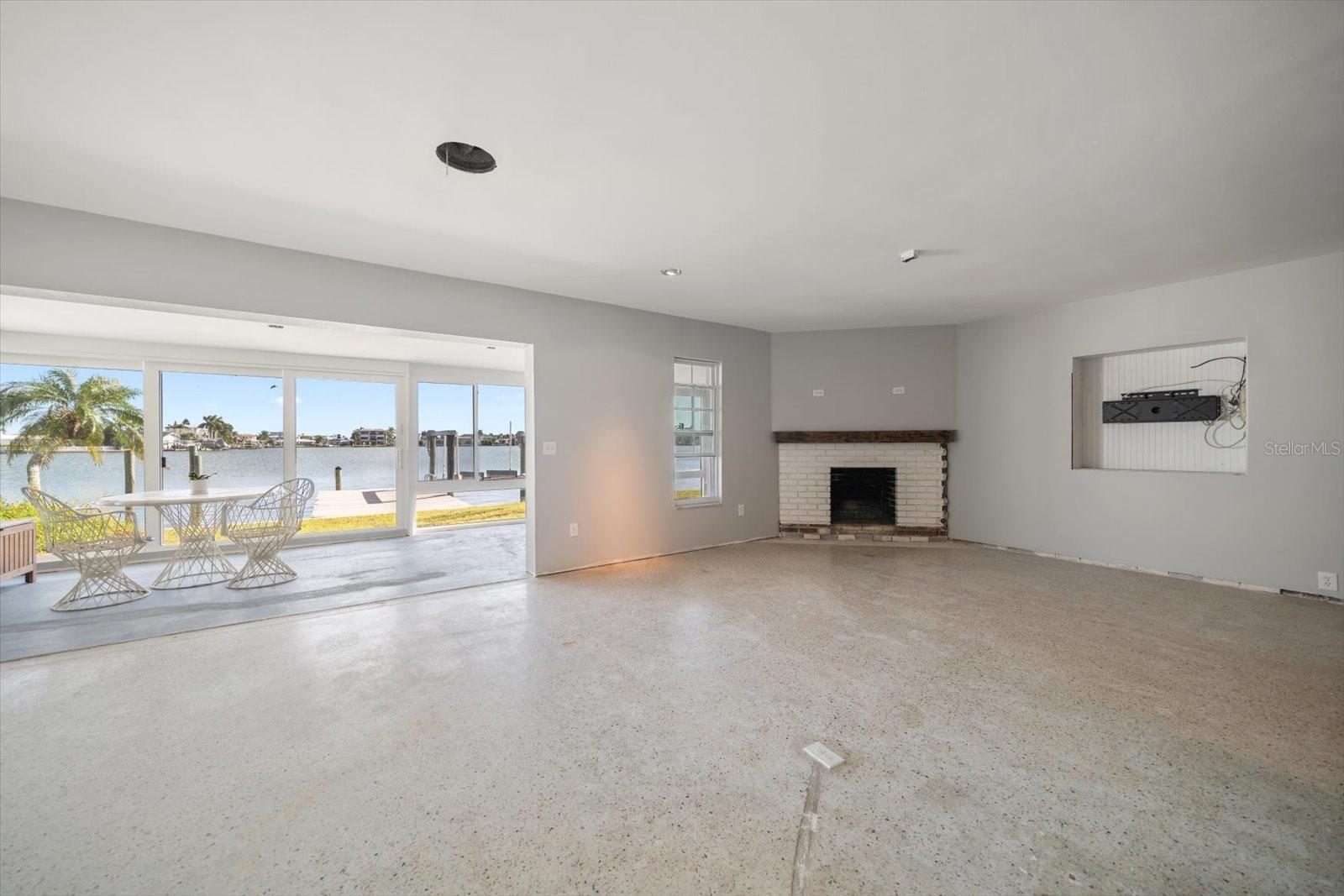 Image 19 of 46 For 219 176th Avenue E