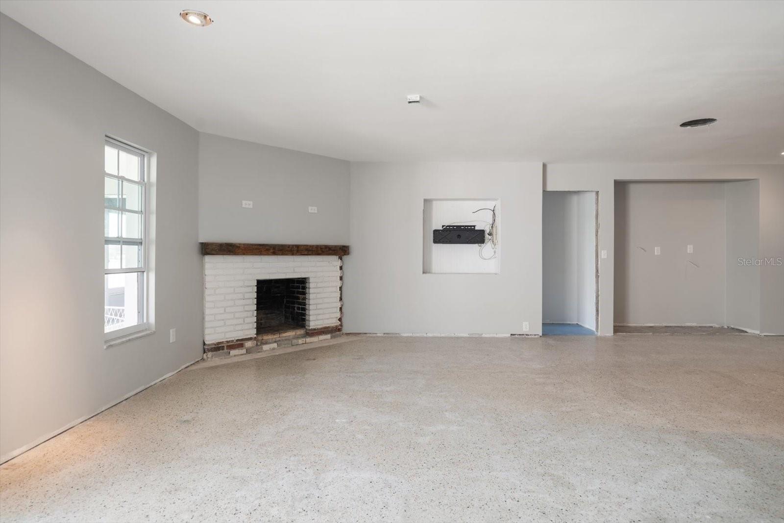 Image 22 of 46 For 219 176th Avenue E