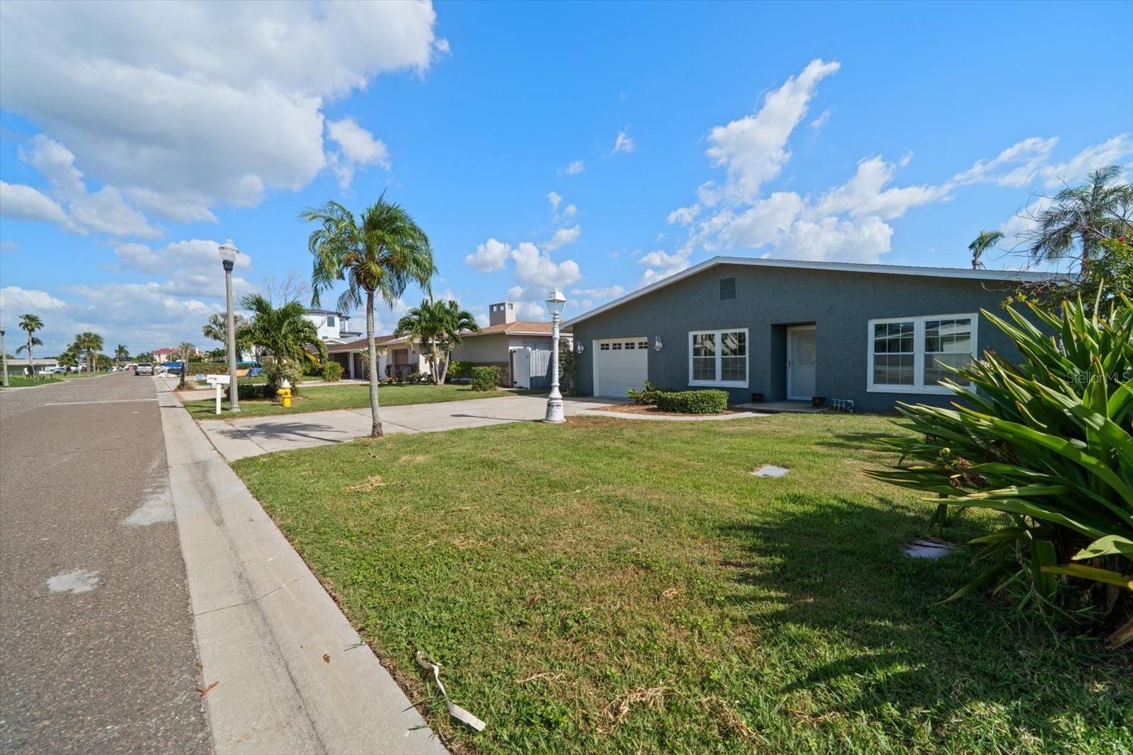 Image 40 of 46 For 219 176th Avenue E